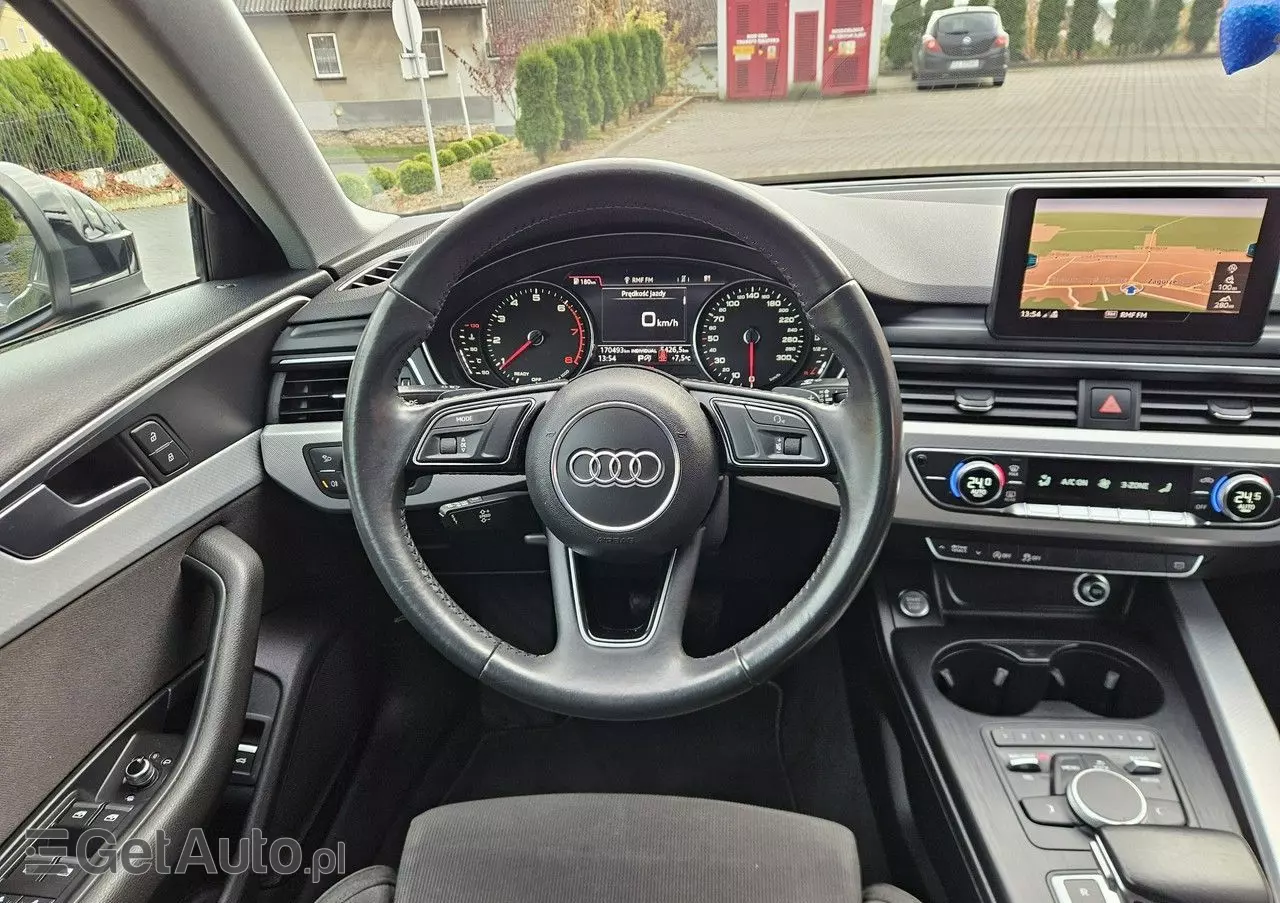 AUDI A4 Avant 35 TFSI S tronic