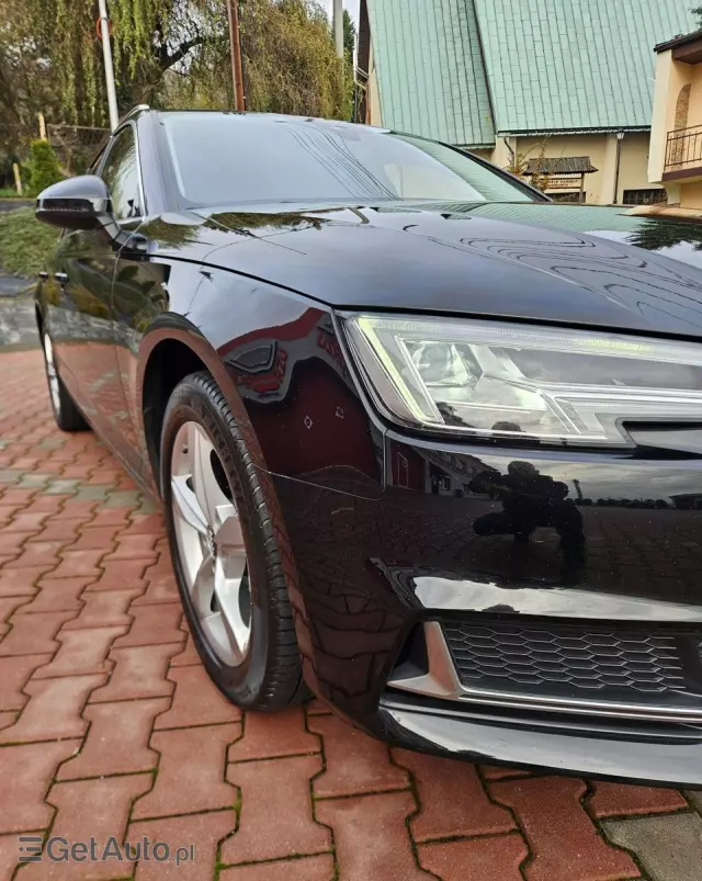 AUDI A4 Avant 35 TFSI S tronic