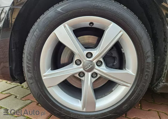 AUDI A4 Avant 35 TFSI S tronic