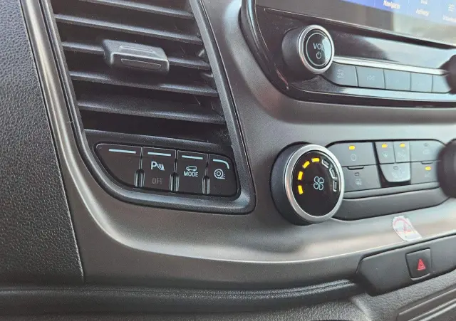 FORD Transit L3H2 Trail