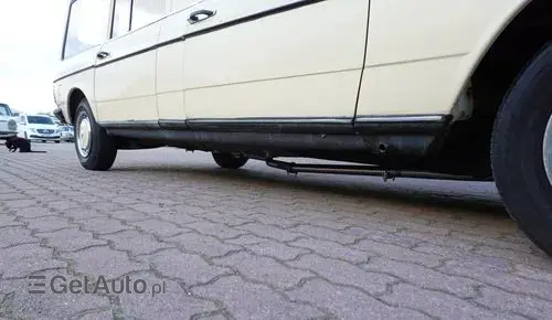 MERCEDES-BENZ W123 