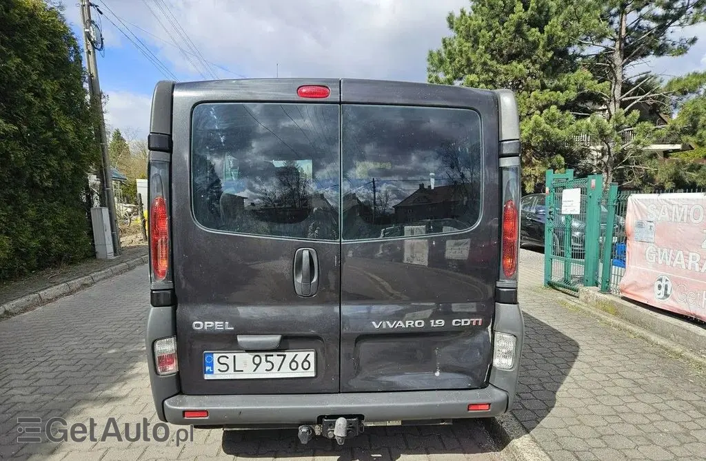 OPEL Vivaro 