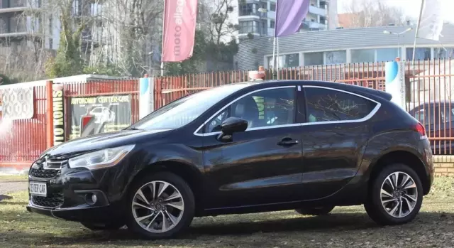CITROËN DS4 