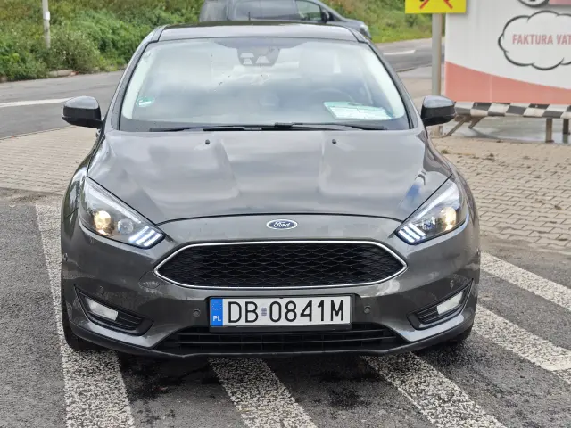 FORD Focus Titanium