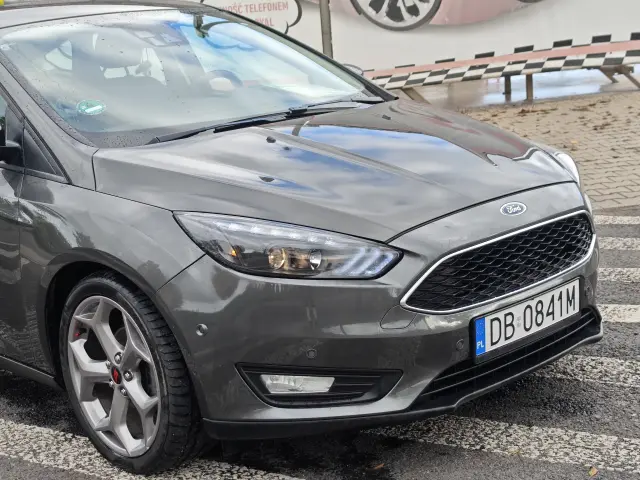 FORD Focus Titanium