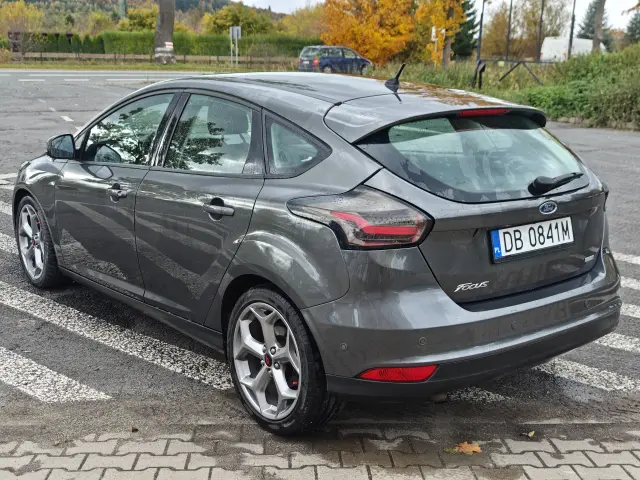 FORD Focus Titanium