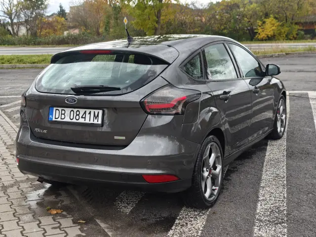 FORD Focus Titanium