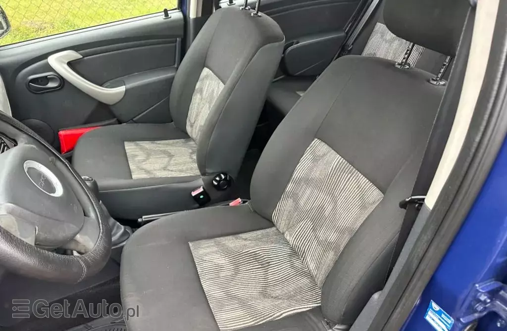 DACIA Sandero 
