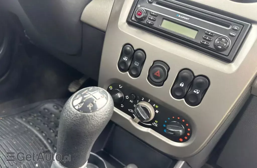 DACIA Sandero 