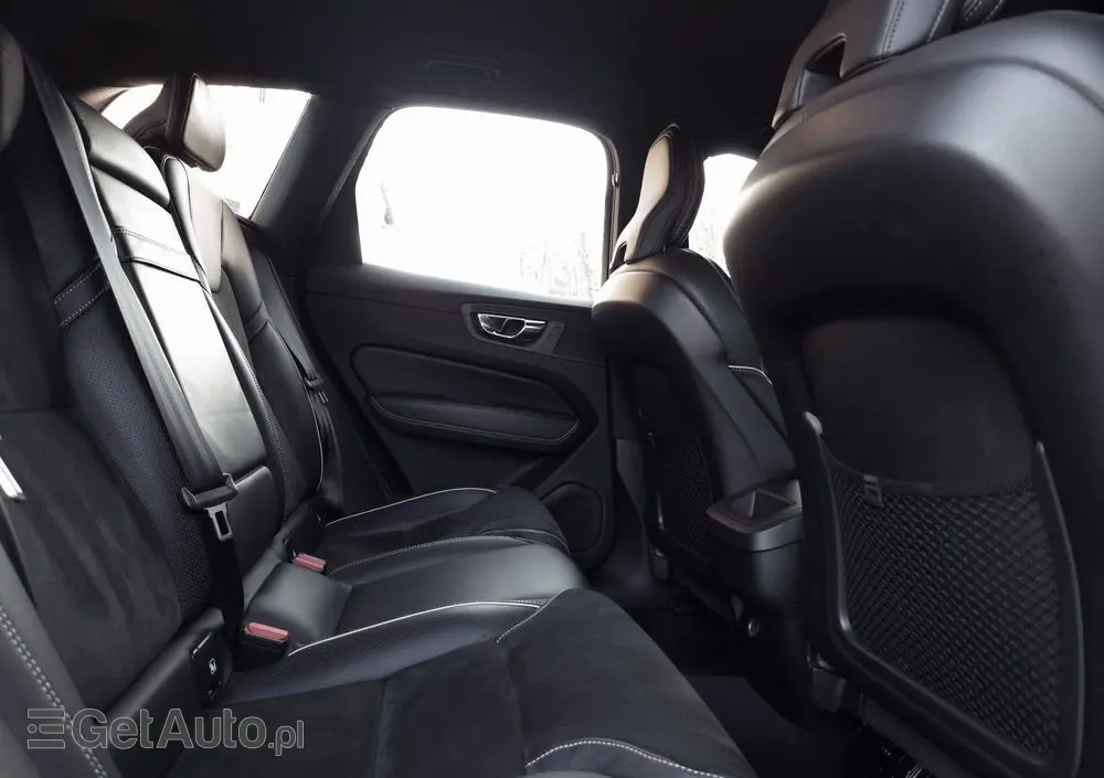 VOLVO XC 60 D4 SCR AWD R-Design