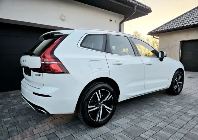 VOLVO XC 60 D4 SCR AWD R-Design