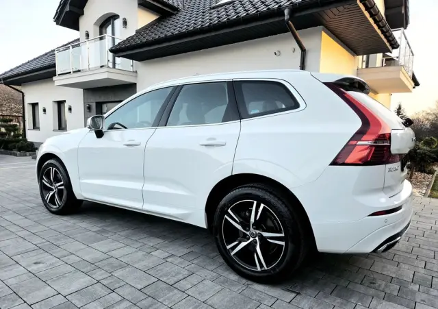 VOLVO XC 60 D4 SCR AWD R-Design