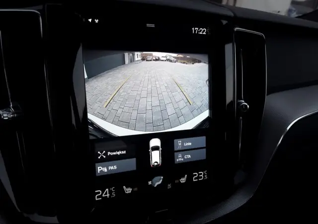 VOLVO XC 60 D4 SCR AWD R-Design