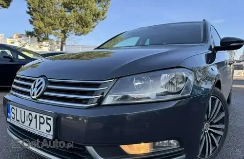 VOLKSWAGEN Passat 