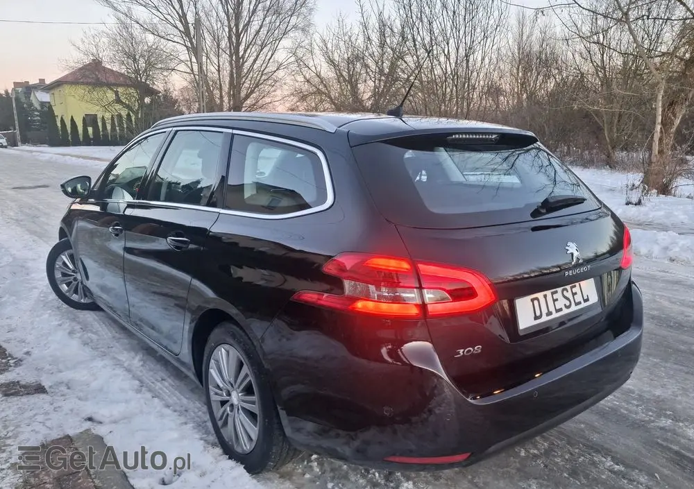 PEUGEOT 308 