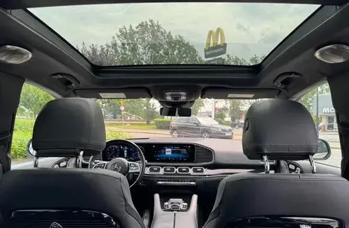 MERCEDES-BENZ GLS 