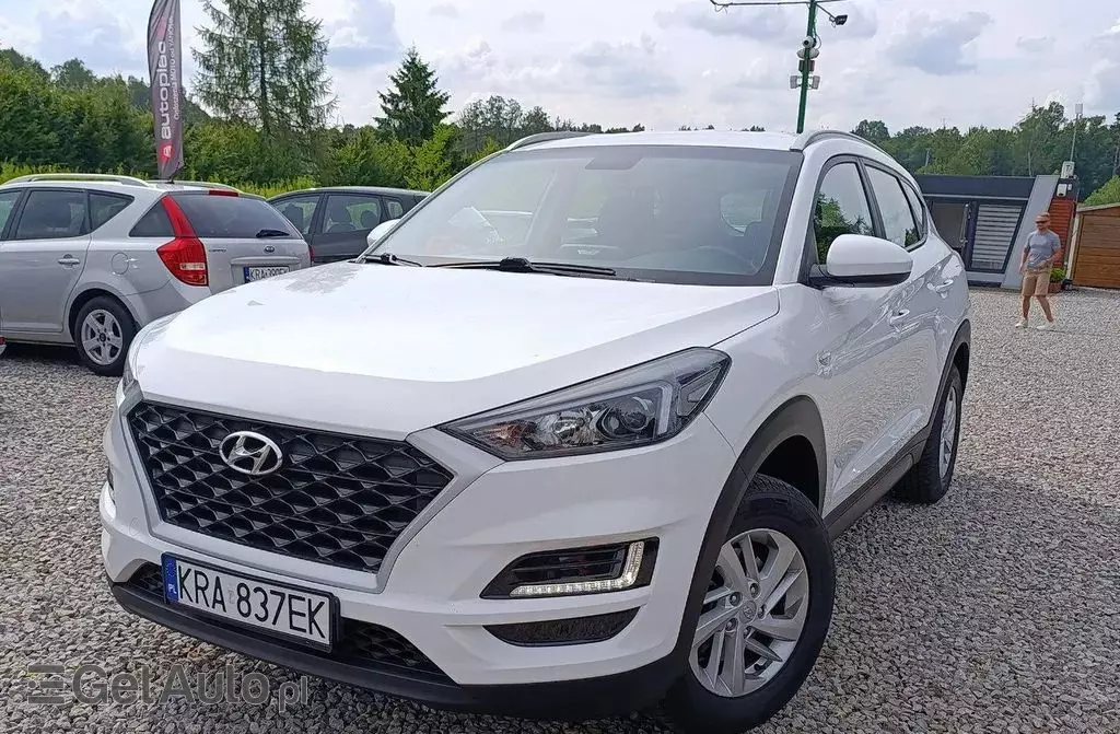 HYUNDAI Tucson 