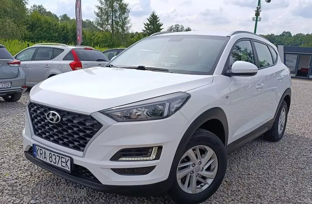 HYUNDAI Tucson 
