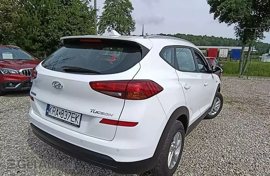 HYUNDAI Tucson 