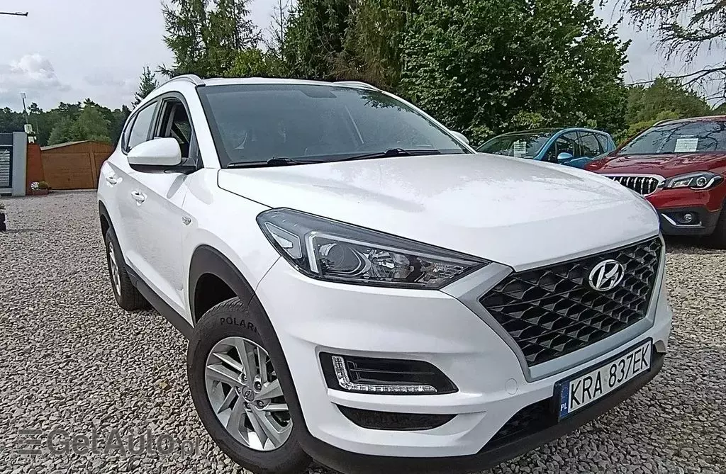 HYUNDAI Tucson 