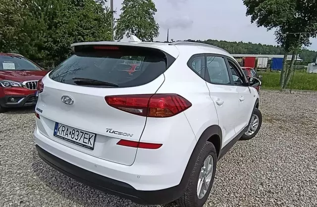 HYUNDAI Tucson 