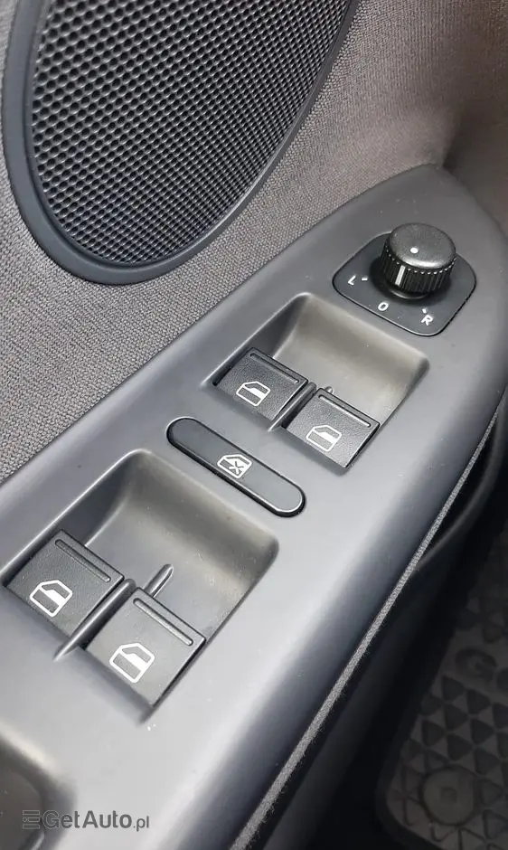 VOLKSWAGEN Golf Plus 1.4 United