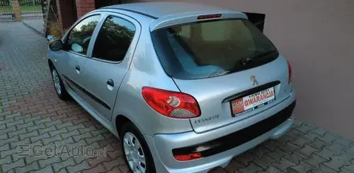 PEUGEOT 206 plus 