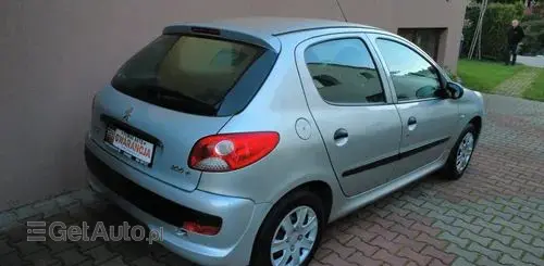 PEUGEOT 206 plus 