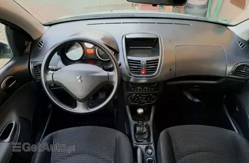 PEUGEOT 206 plus 