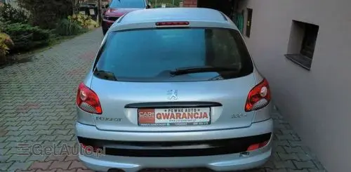 PEUGEOT 206 plus 