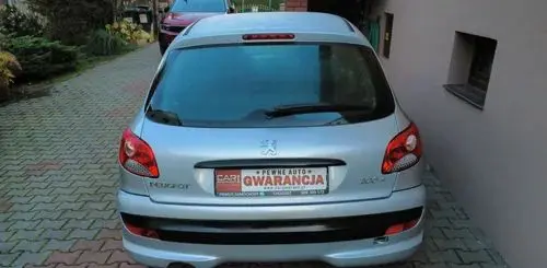 PEUGEOT 206 plus 
