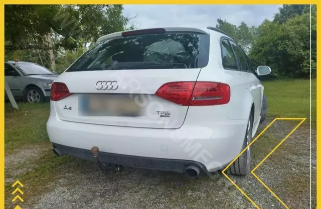 AUDI A4 