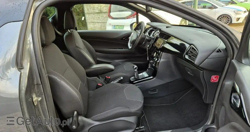 CITROËN DS3 E-HDi 90 FAP SoChic