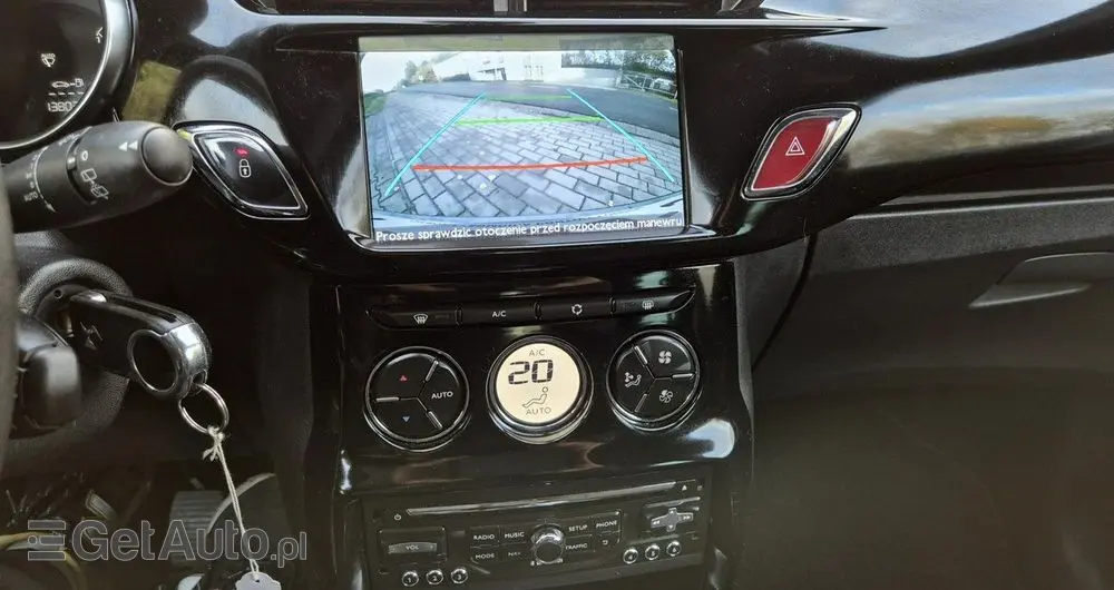 CITROËN DS3 E-HDi 90 FAP SoChic