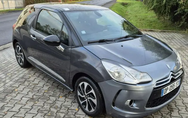 CITROËN DS3 E-HDi 90 FAP SoChic