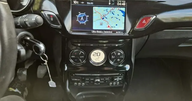 CITROËN DS3 E-HDi 90 FAP SoChic