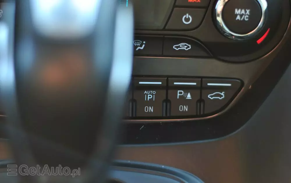 FORD Kuga 2.0 TDCi 4WD Titanium