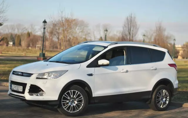 FORD Kuga 2.0 TDCi 4WD Titanium