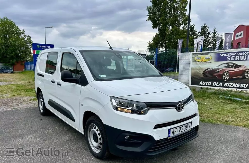 TOYOTA Proace 