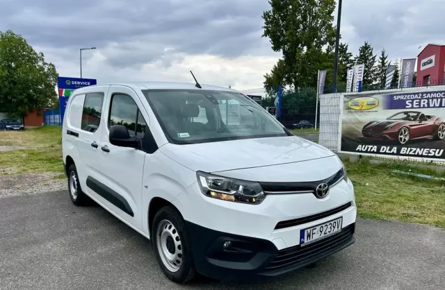 TOYOTA Proace 