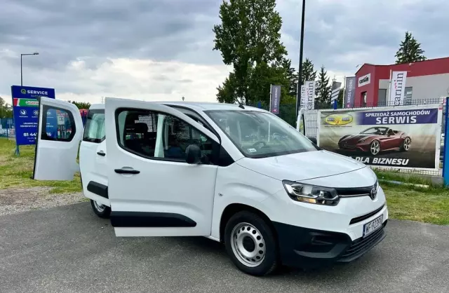 TOYOTA Proace 