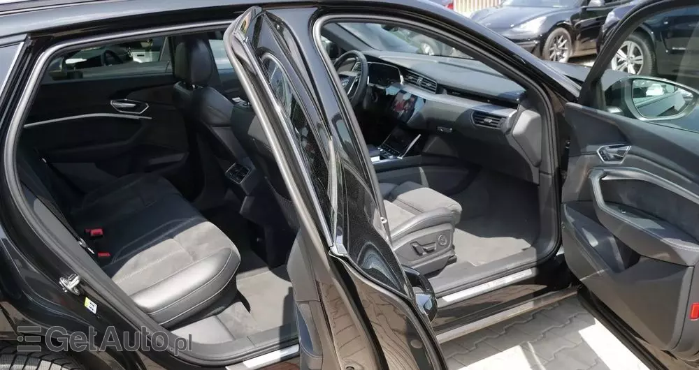AUDI E-tron 50 quattro S line