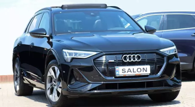 AUDI E-tron 50 quattro S line