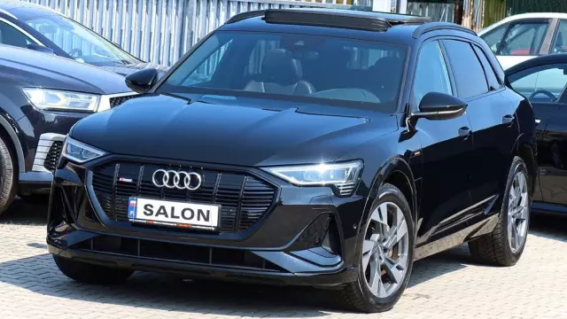 AUDI E-tron 50 quattro S line