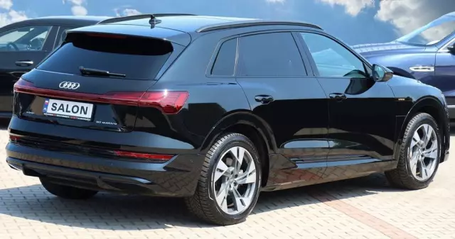 AUDI E-tron 50 quattro S line