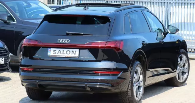 AUDI E-tron 50 quattro S line