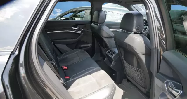 AUDI E-tron 50 quattro S line