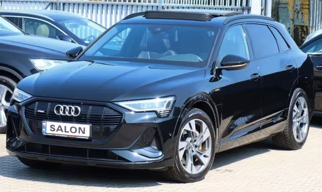 AUDI E-tron 50 quattro S line