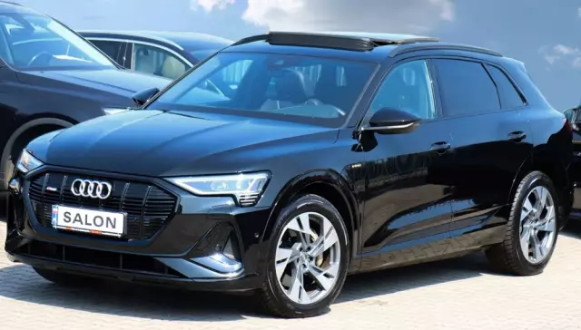 AUDI E-tron 50 quattro S line
