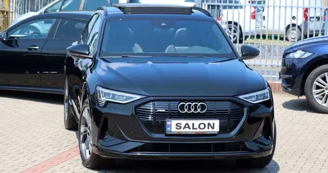 AUDI E-tron 50 quattro S line